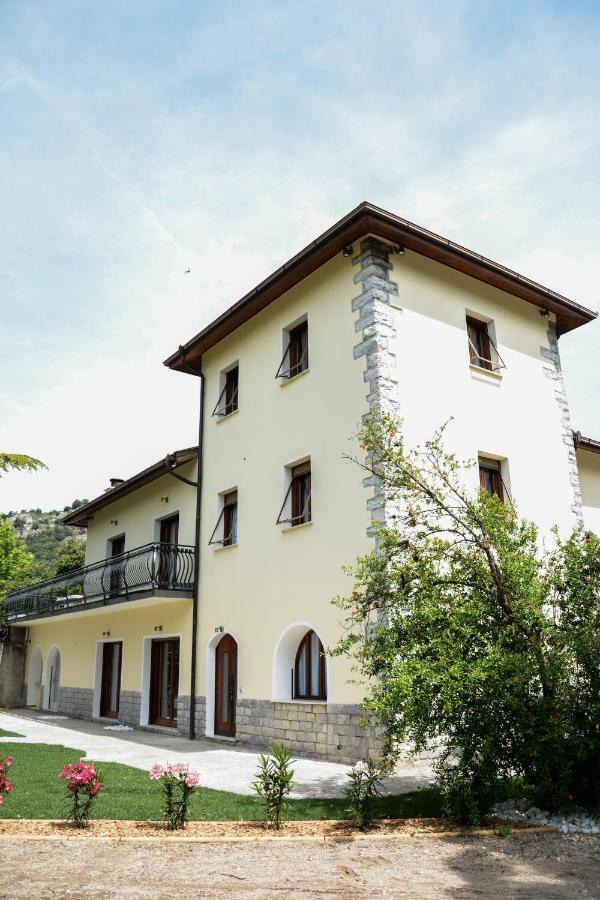 Villa Torbole Torbole Sul Garda Ngoại thất bức ảnh