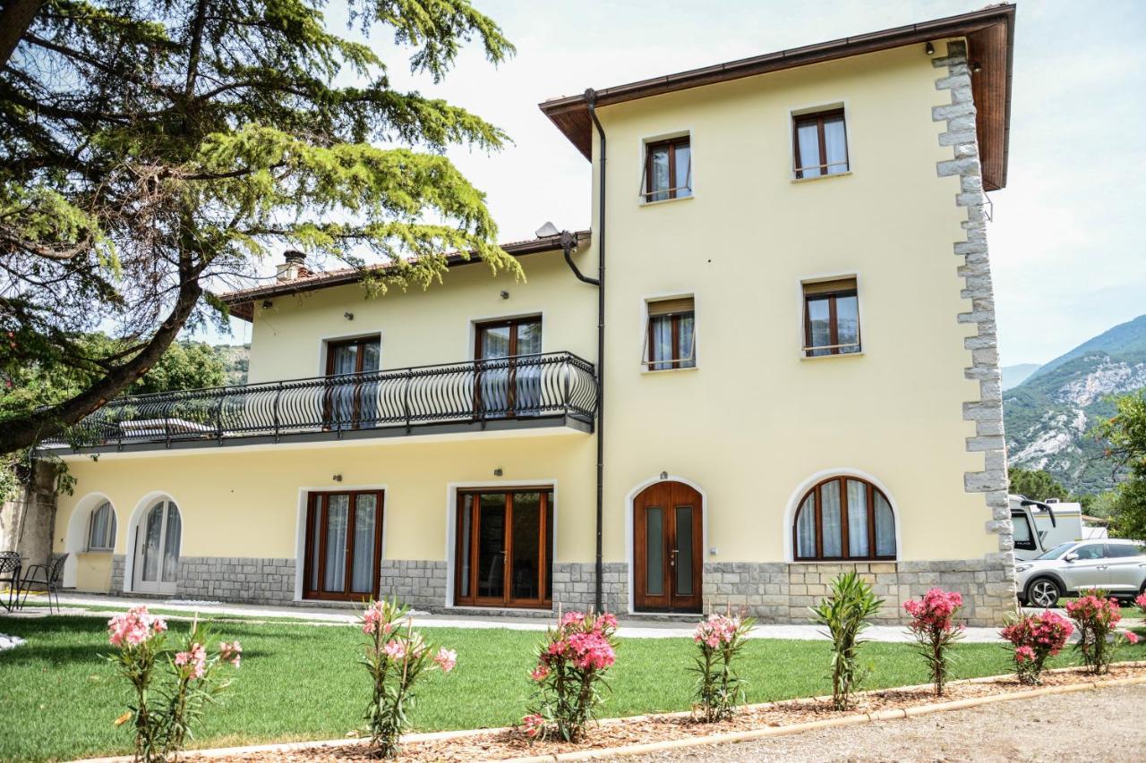 Villa Torbole Torbole Sul Garda Ngoại thất bức ảnh